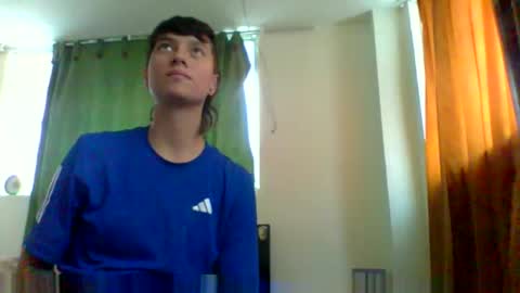 Snapshot of lugiiz05_ chatting on 10.29.25 lugiiz05_ online show from 10.29.25