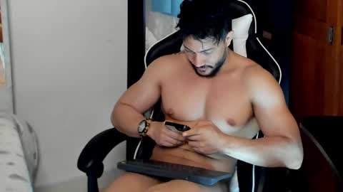Snapshot of luis_baptista chatting on 12.16.24 luis_baptista online show from 12.16.24