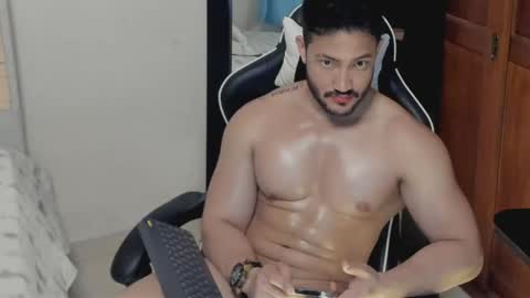 Snapshot of luis_baptista chatting on 05.16.26 luis_baptista online show from 05.16.26