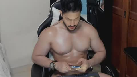 Snapshot of luis_baptista chatting on 05.22.26 luis_baptista online show from 05.22.26