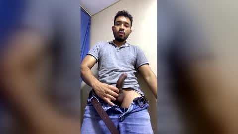 Snapshot of luis_hunk chatting on 05.22.26 Andrew online show from 05.22.26