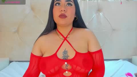 Snapshot of luisa_cameron chatting on 01.26.25 online show from 01.26.25