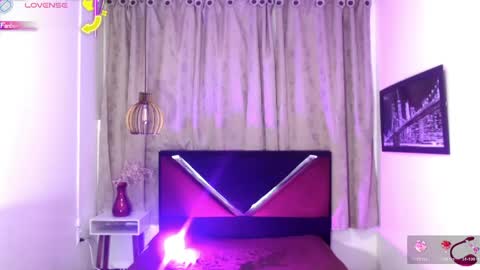 Snapshot of luisa_torres__ chatting on 05.17.26 luisa_torres__ online show from 05.17.26