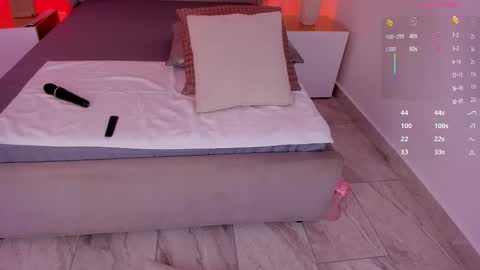 L U I S A online show from 10.22.25