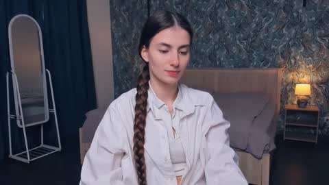 Luisa online show from 10.17.25