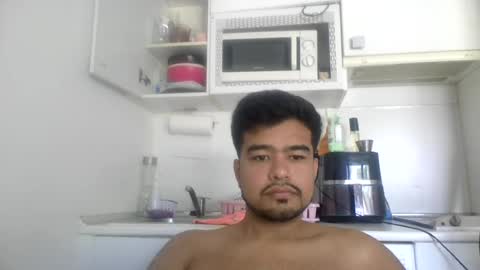 Snapshot of luisjose1998 chatting on 08.05.26 luisjose1998 online show from 08.05.26