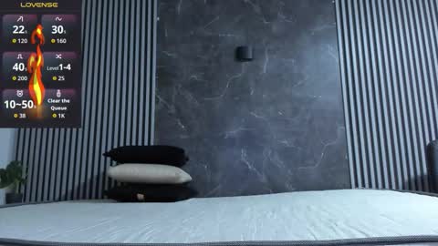 luixdust1 online show from 09.19.25