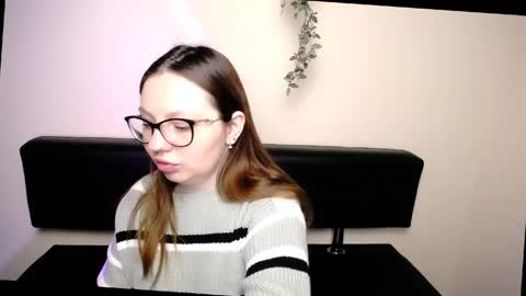Snapshot of luizaheems_ chatting on 04.22.26 Luiza online show from 04.22.26