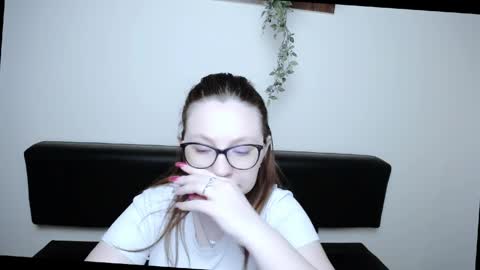 Snapshot of luizaheems_ chatting on 04.23.26 Luiza online show from 04.23.26