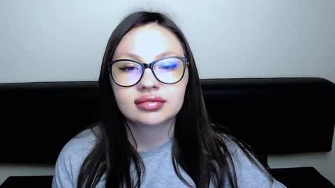 Snapshot of luizaheems_ chatting on 05.14.26 Luiza online show from 05.14.26