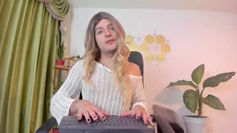 Luka Castillo online show from 02.24.26