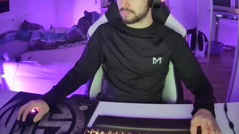 lukasschoetz online show from 12.27.24