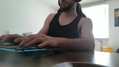 Snapshot of lukasschoetz chatting on 04.24.26 lukasschoetz online show from 04.24.26
