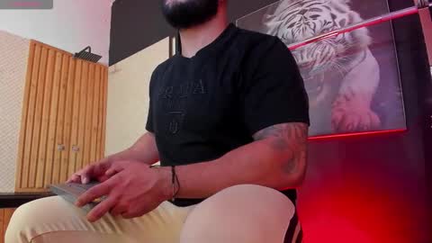 LUKE online show from 10.25.25