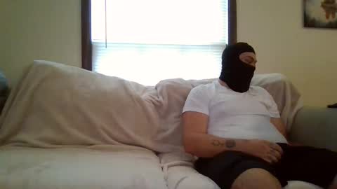 Snapshot of luke_and_nat2023 chatting on 09.20.25 luke and nat online show from 09.20.25