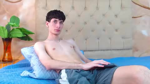 Snapshot of luke_carter chatting on 05.16.26 luke_carter online show from 05.16.26