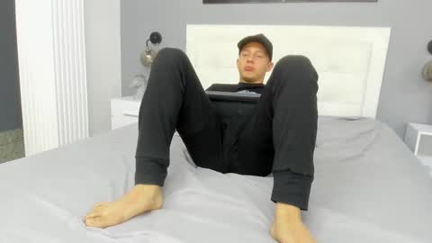 Luke Julien online show from 03.10.25