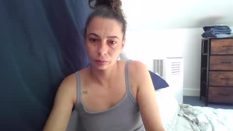 Snapshot of lukeandliz25 chatting on 06.15.26 DarkSideDuo69 online show from 06.15.26