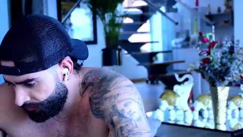 Lukhas f4f online show from 02.26.25