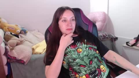 Vicky online show from 12.19.24