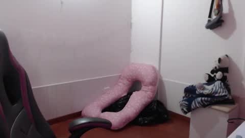 Vicky online show from 02.27.25