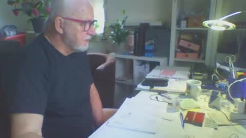 Snapshot of luley58 chatting on 05.05.26 luley58 online show from 05.05.26