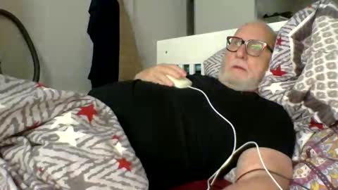 Snapshot of luley58 chatting on 05.20.26 luley58 online show from 05.20.26