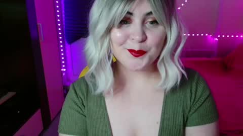 lulovia online show from 04.30.26