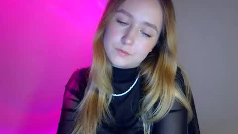 Snapshot of lulu_baby1 chatting on 10.03.25 Lulu Baby18 online show from 10.03.25