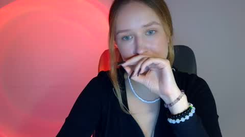 Snapshot of lulu_baby1 chatting on 10.17.25 Lulu Baby18 online show from 10.17.25