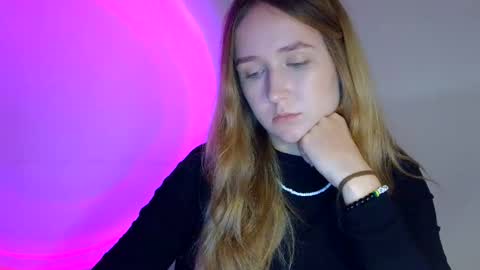 Lulu Baby18 online show from 10.24.25