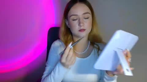 Lulu Baby18 online show from 11.21.25