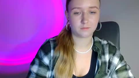 Lulu Baby18 online show from 11.28.25