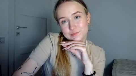 Snapshot of lulu_baby1 chatting on 04.30.26 Lulu Baby18 online show from 04.30.26