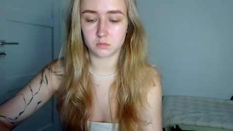 Snapshot of lulu_baby1 chatting on 06.14.26 Lulu Baby18 online show from 06.14.26