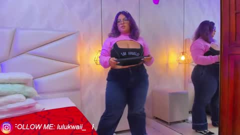 Snapshot of lulu_kawai chatting on 09.25.25 lulu online show from 09.25.25