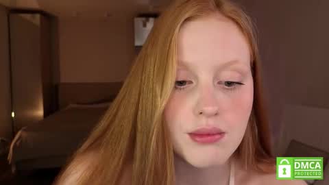 Snapshot of lulu_moons chatting on 10.11.25 Lulu online show from 10.11.25