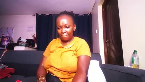 Snapshot of lulu_sparks1 chatting on 02.22.26 lulu_sparks1 online show from 02.22.26