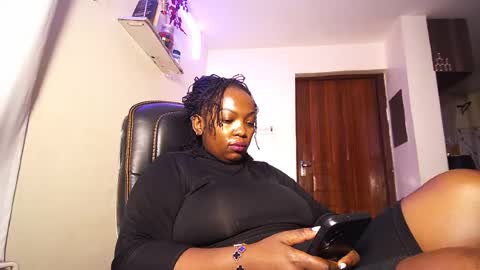 Snapshot of lulu_sparks1 chatting on 07.22.26 lulu_sparks1 online show from 07.22.26