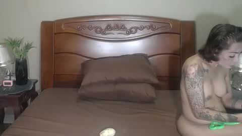 lulu_wild online show from 11.05.25