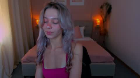 Snapshot of lulualise chatting on 07.15.26 Alise online show from 07.15.26