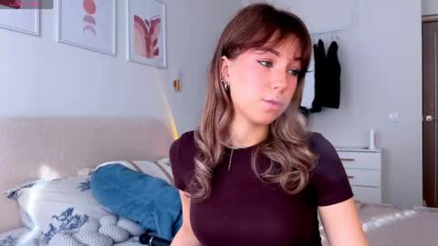 Snapshot of luluberryx chatting on 05.25.26 lulu berry online show from 05.25.26