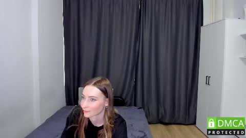 Snapshot of luminaya chatting on 07.26.26 Naya online show from 07.26.26