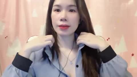 Snapshot of luna4739 chatting on 05.05.26 Luna online show from 05.05.26