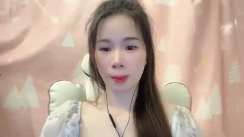 Snapshot of luna4739 chatting on 05.06.26 Luna online show from 05.06.26