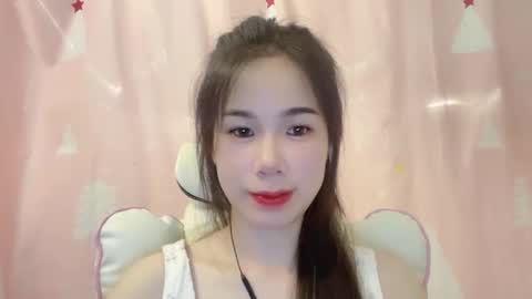Snapshot of luna4739 chatting on 05.22.26 Luna online show from 05.22.26