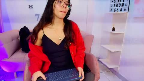 Luna And Titan  online show from 02.07.26