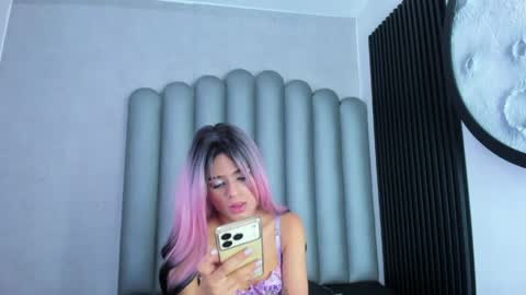 luna_bella_23 online show from 05.09.26