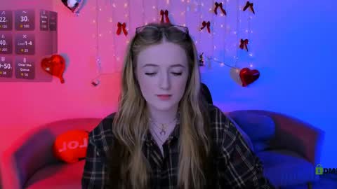 luna_berryy online show from 04.11.26