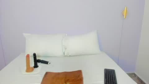 L U N A  online show from 07.16.26